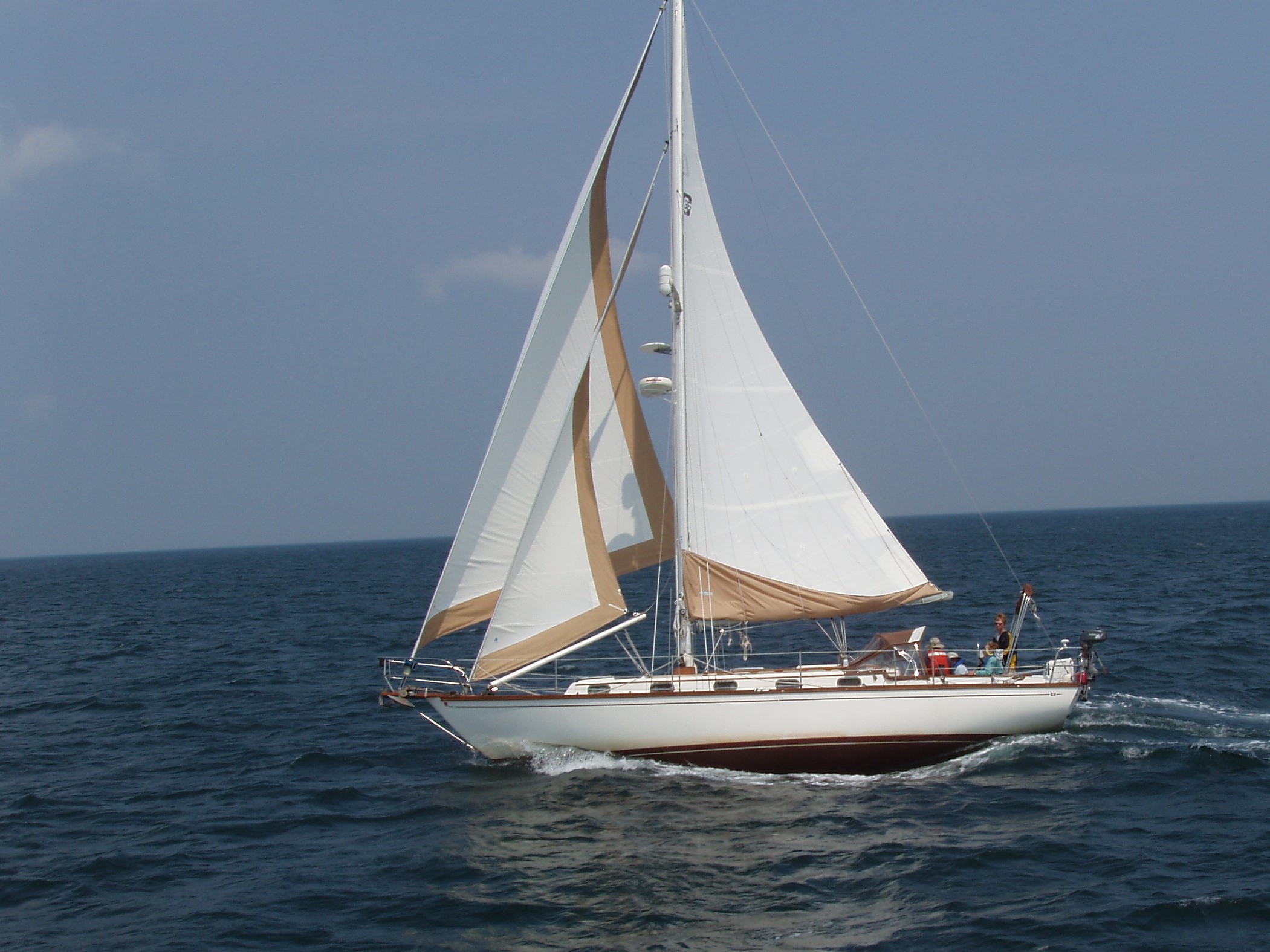 Mahalo Under Sail